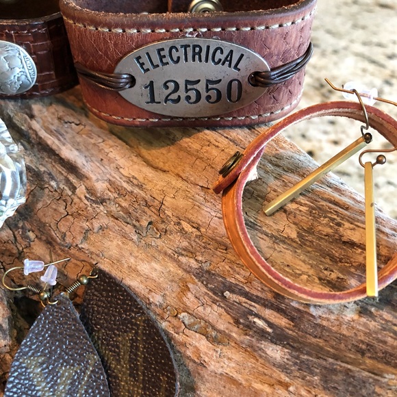 Coin cuff - Picture 5 of 8